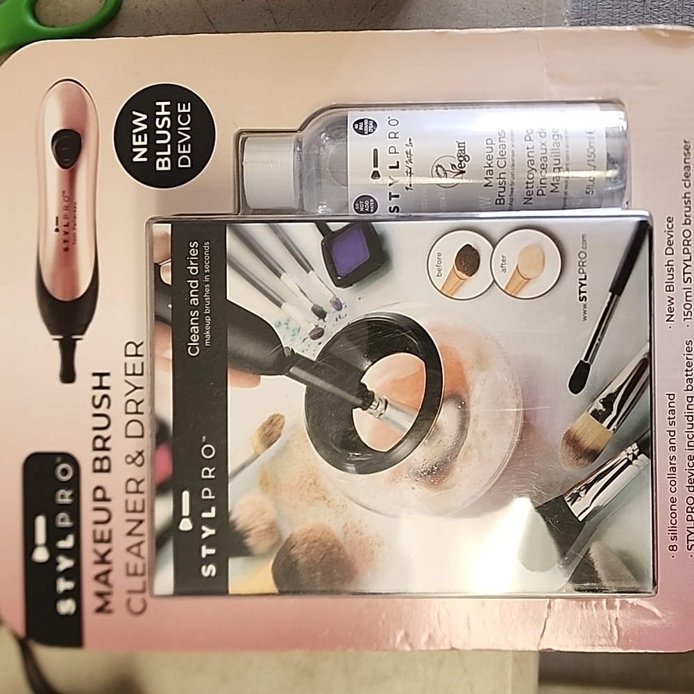 New! Sealed Stylpro Blush Colored Makeup Brush Cleaner It's Amazing!!